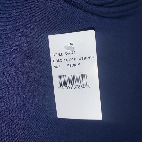 West Kei NWT mock neck size medium - Picture 10 of 11